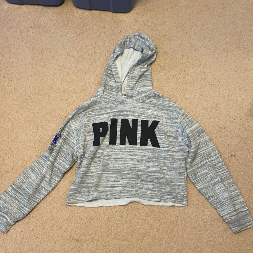 Women’s pink cropped sweatshirt